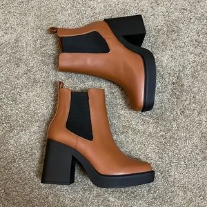 MIA DRU Platform Bootie. Size 8